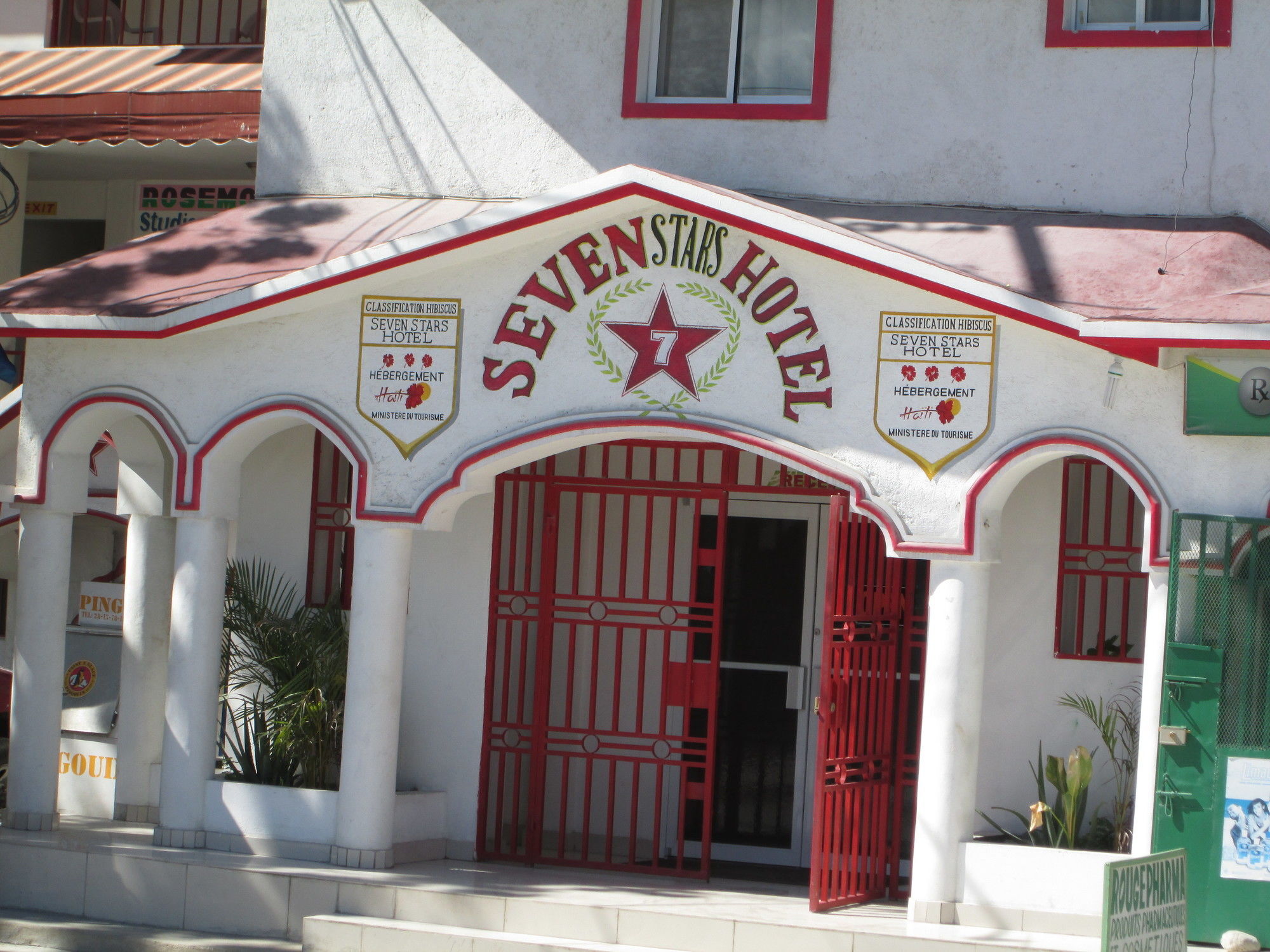 Seven Stars Hotel Musseau Buitenkant foto